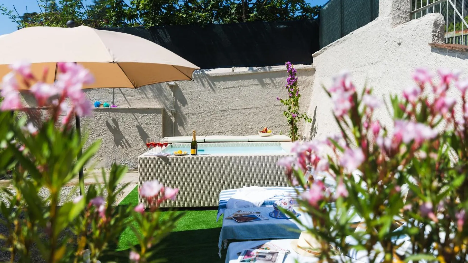 Villa Lovely Cosy Villa, Jacuzzi, Nature Camaiore