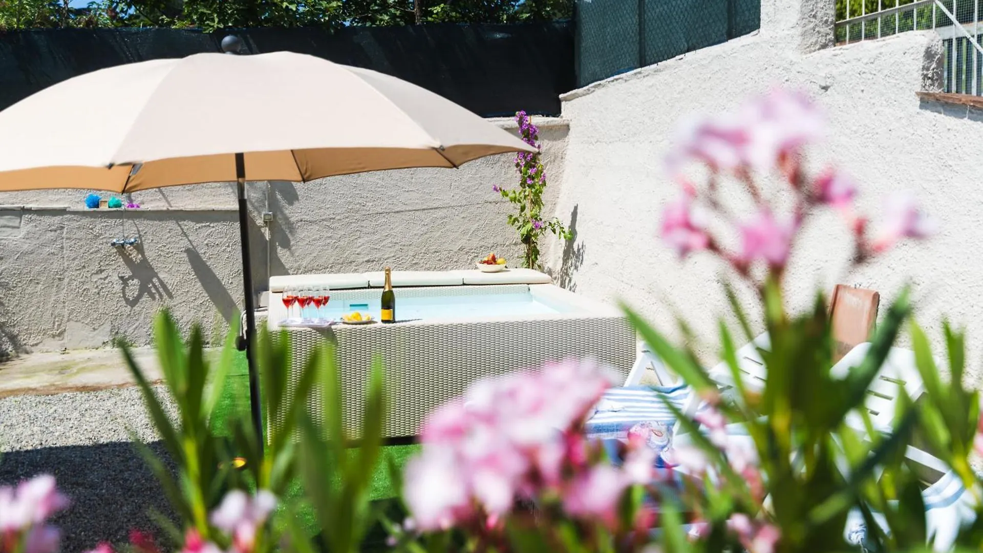 Villa Lovely Cosy Villa, Jacuzzi, Nature Camaiore Italie